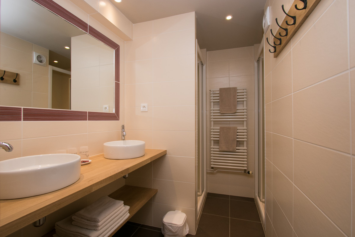 Salle d'eau de l'Hôtel et Restaurant Salle d'eau de l'Hôtel et Restaurant