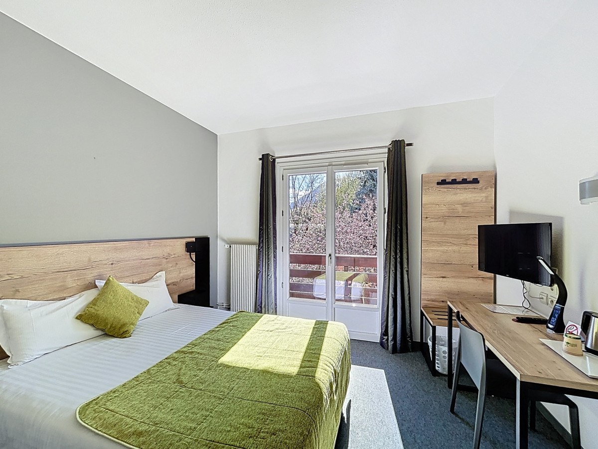 Hôtel Lacour_Eygliers Hôtel Lacour_Eygliers