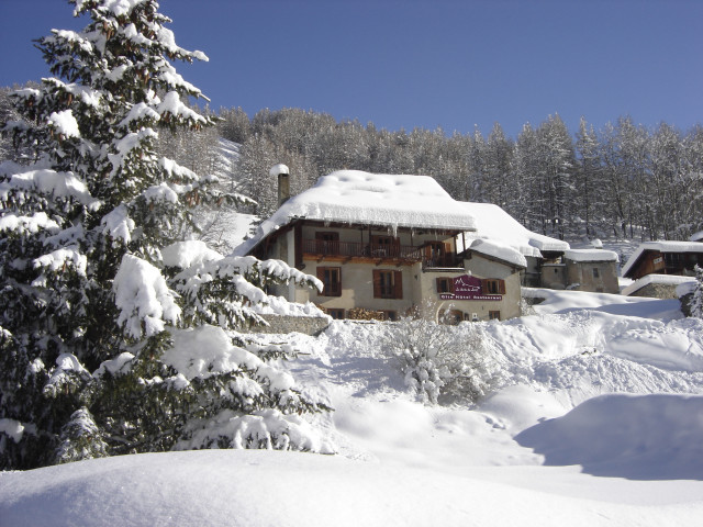 La Baïta du Loup -Hôtel / Restaurant -Saint Véran-Queyras La Baïta du Loup -Hôtel / Restaurant -Saint Véran-Queyras