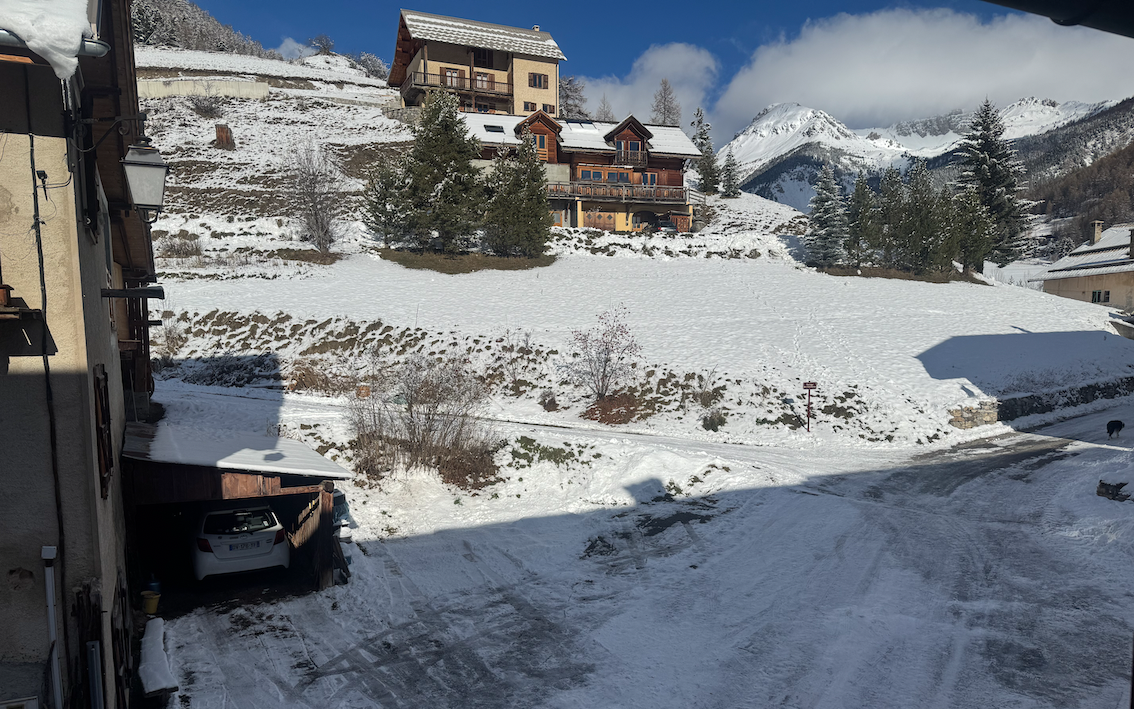 Room 502723-1191088 Room 502723-1191088