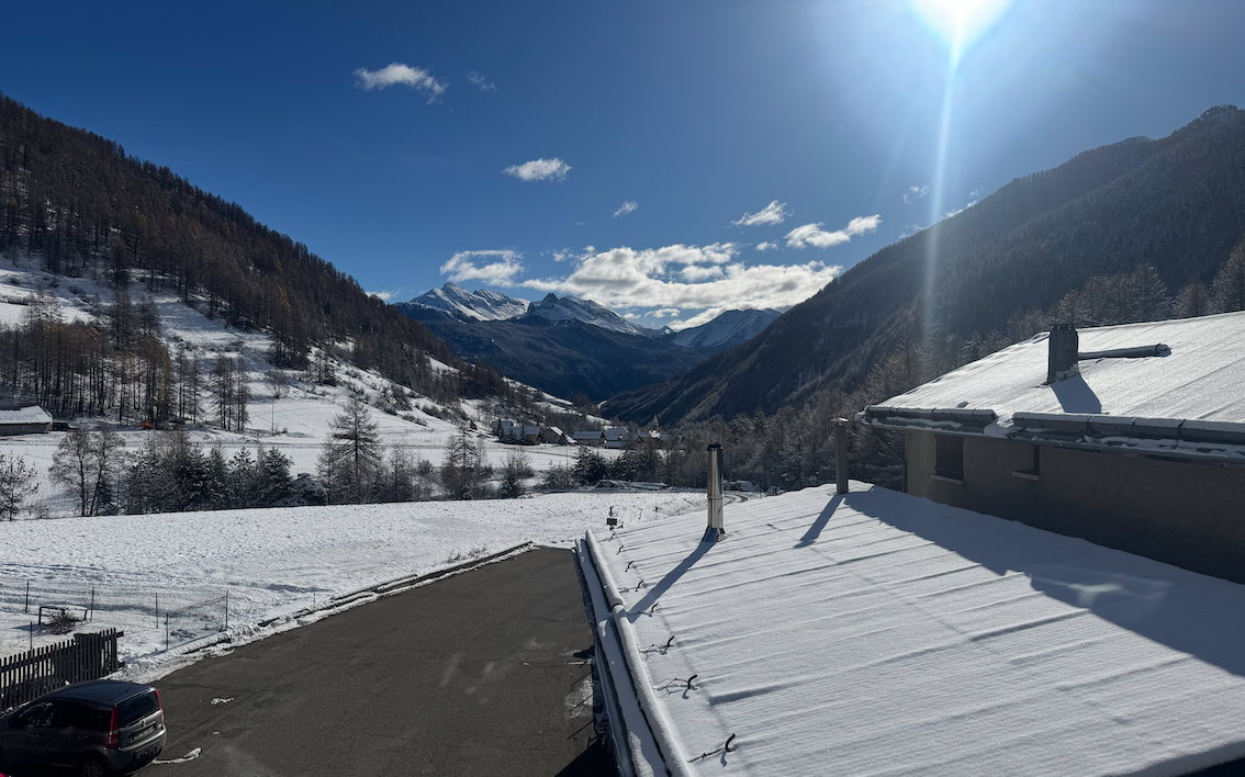 Room 502723-1191088 Room 502723-1191088