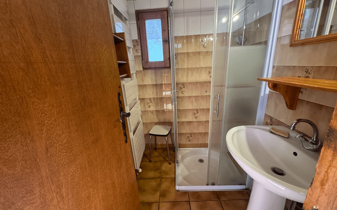 Room 502723-1191089 Room 502723-1191089