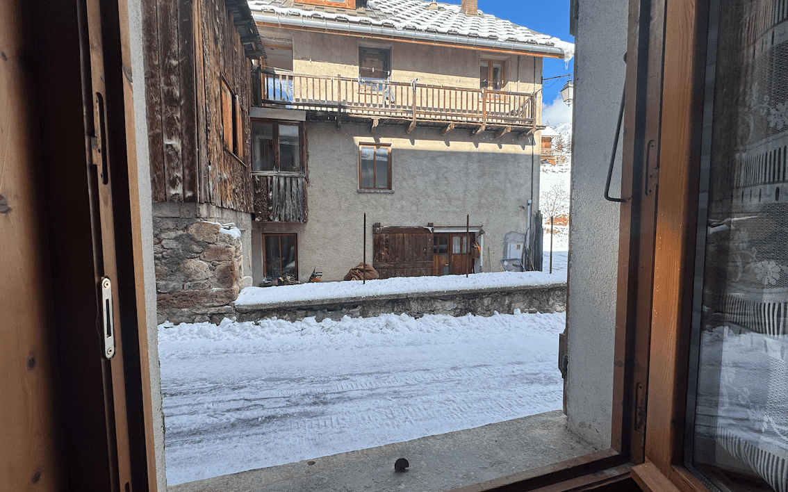 Room 502723-1194088