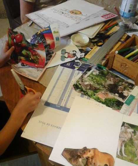 Atelier de collages-papier_Château-Ville-Vieille