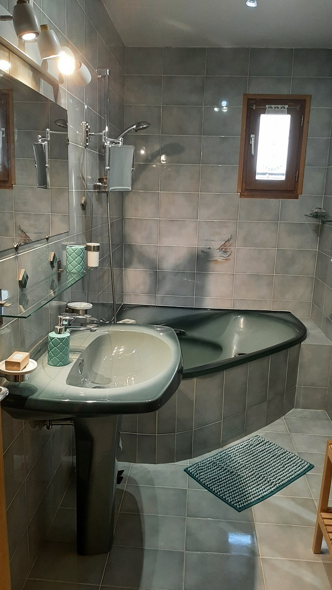 Appartement 4 personnes - Poya n° 22 Appartement 4 personnes - Poya n° 22