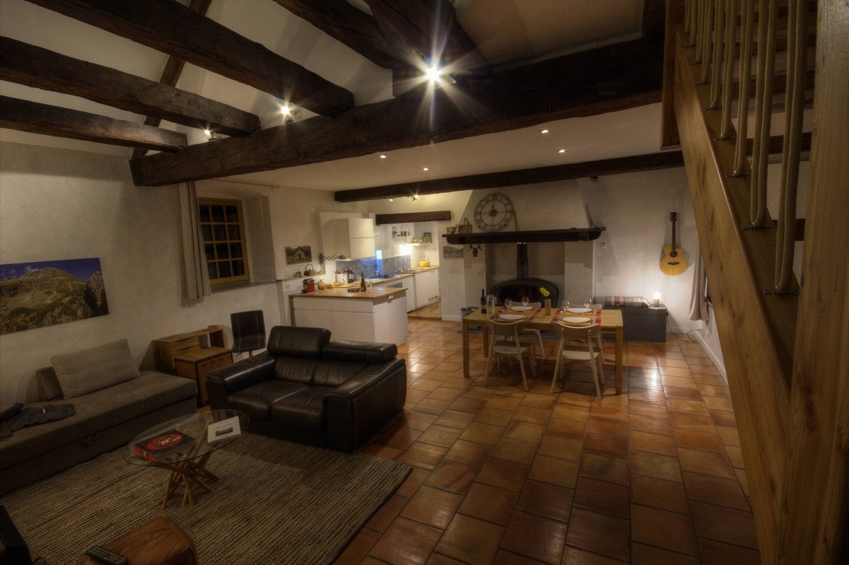 Corps de garde de la Roche - © Finn Guillaume Corps de garde de la Roche