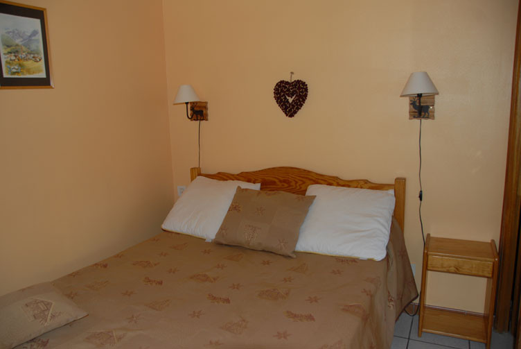 2-person apartment - L'Orette_Ceillac - © Josiane Parsoud 2-person apartment - L'Orette_Ceillac