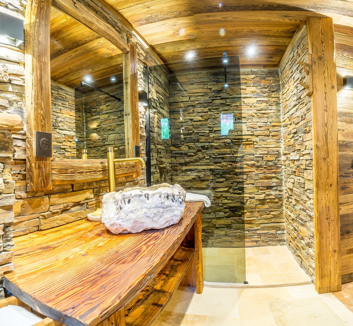 ouartyves-gentiane-stveran