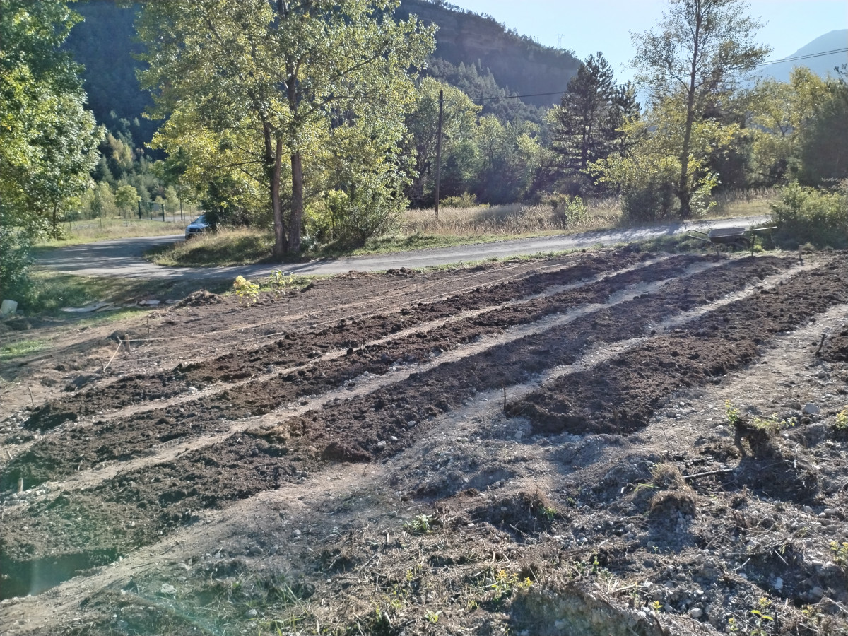 Atelier de création florale et visite du jardin_Eygliers