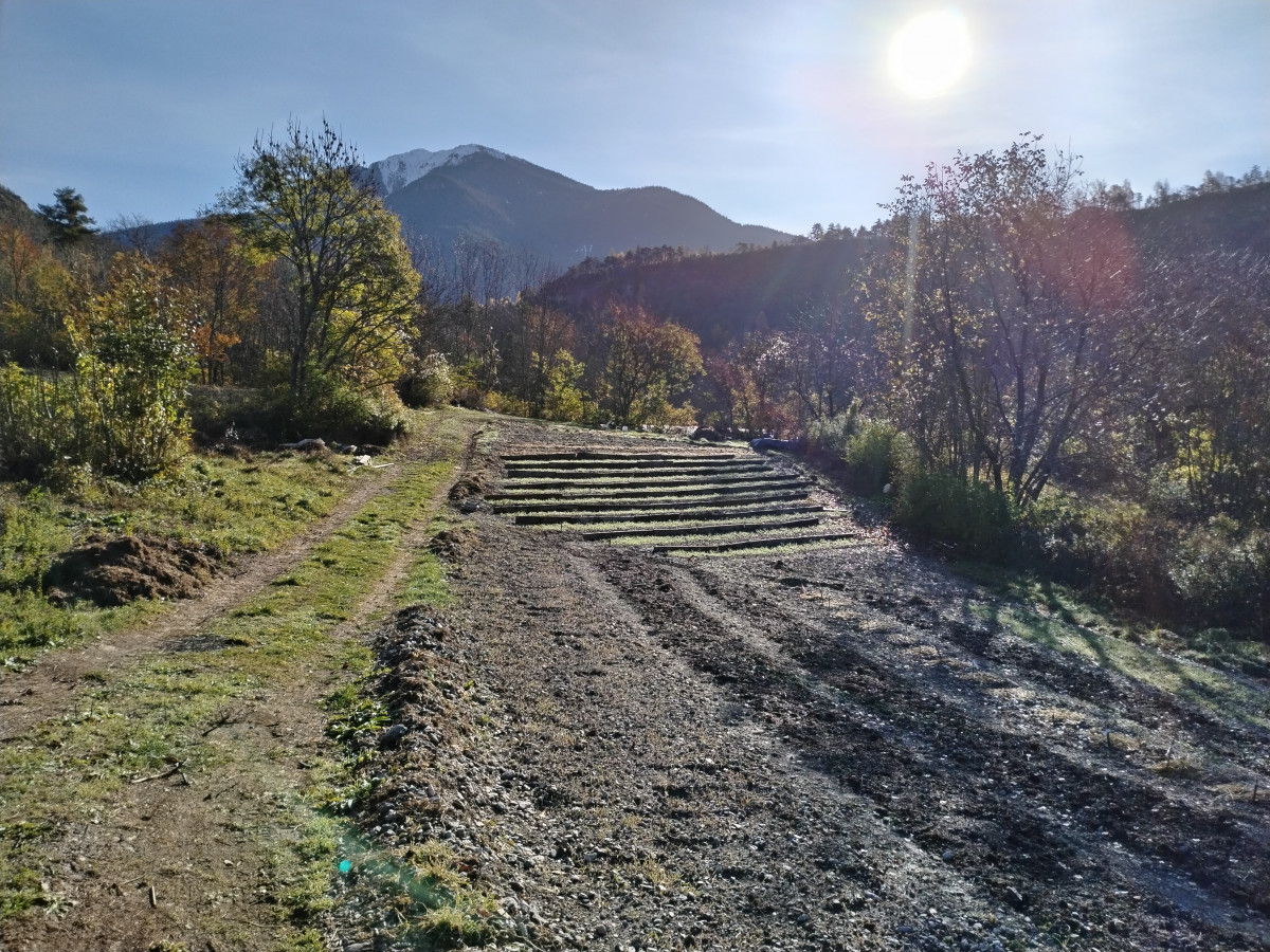 Atelier de création florale et visite du jardin_Eygliers