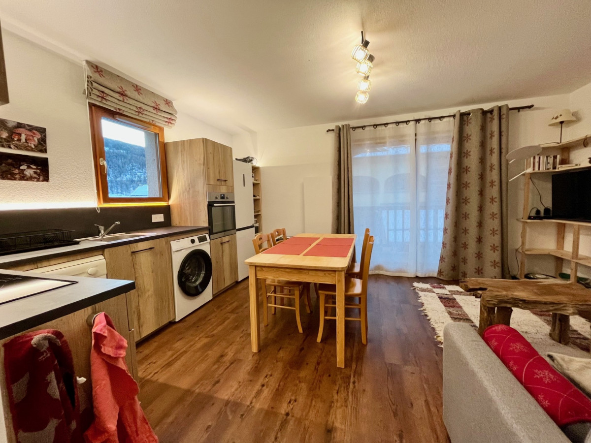 Appartement 6 personnes - Le pin cembro n°715_Arvieux