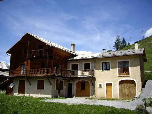 appartement_carbone_allaix_exterieur_7586.jpg appartement_carbone_allaix_exterieur_7586.jpg