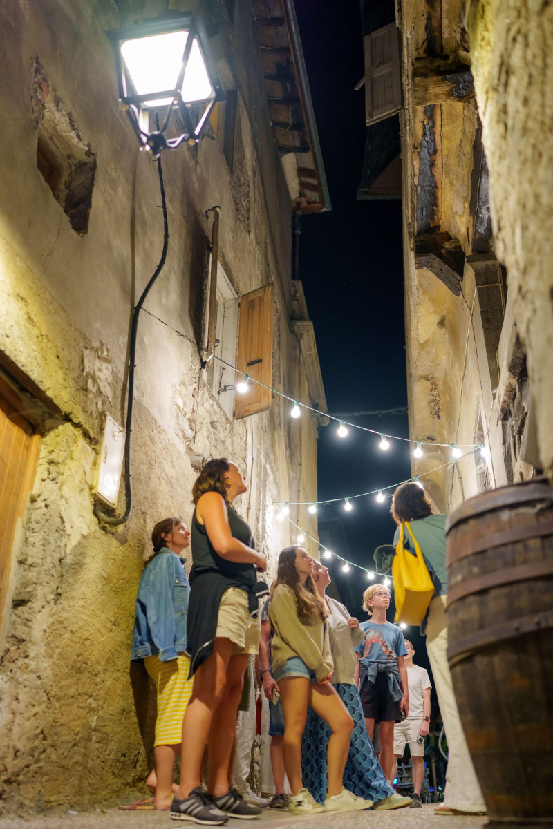 Visite nocturne : Paroles de guillestrins