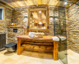 ouartyves-gentiane-stveran