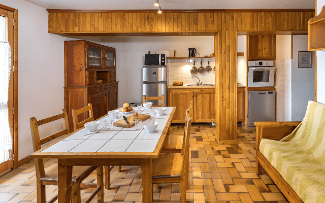Room 502723-1191087
