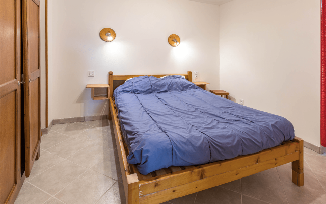 Room 502723-1191092 Room 502723-1191092