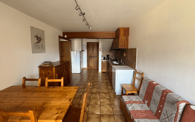 Room 502723-1191089 Room 502723-1191089