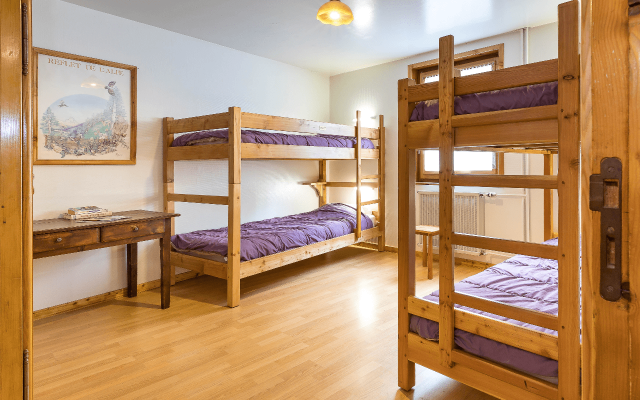 Room 502723-1194088 Room 502723-1194088