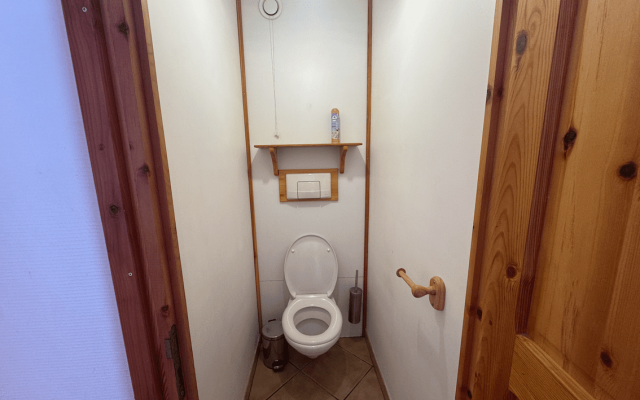 Room 502723-1191085