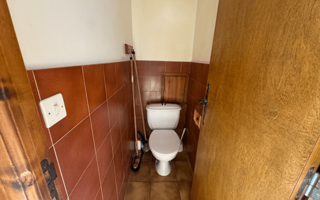 Room 502723-1191089