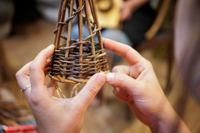 38918738-585784 38918738-585784