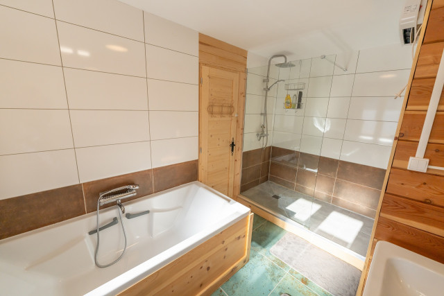 Maison 15 personnes - Le Cru'Queyras Vit_Aiguilles - © Maison 15 personnes - Le Cru'Queyras Vit Maison 15 personnes - Le Cru'Queyras Vit_Aiguilles