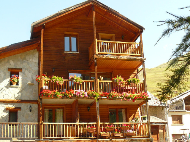 Appartement 4 personnes - Poya n°22 Appartement 4 personnes - Poya n°22