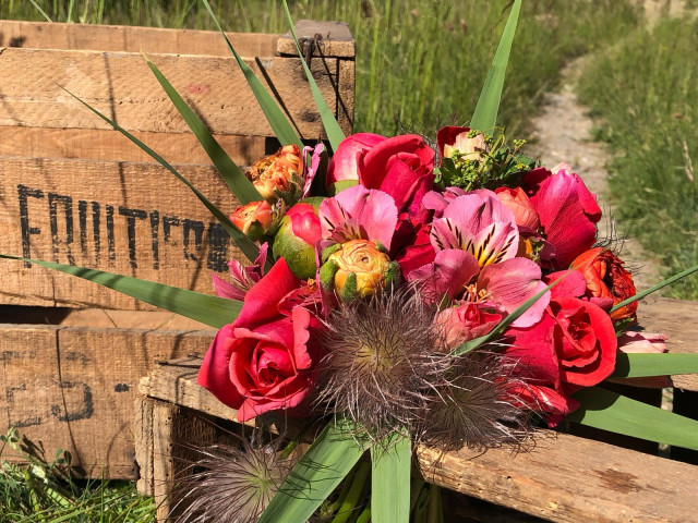 Atelier de création florale et visite du jardin_Eygliers